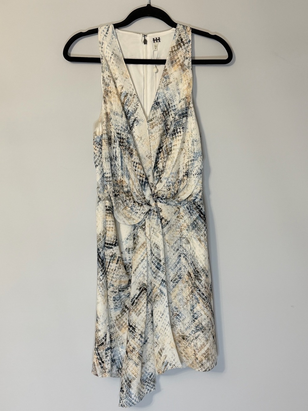 Haute Hippie 100% Silk Abstract Twist Front Dress Size 6 - New
